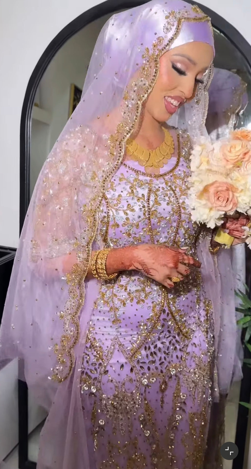Lilac safa bridal diraac- Rent