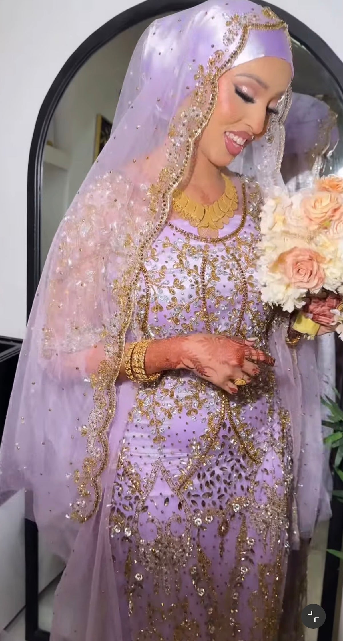 Lilac safa bridal diraac- Rent