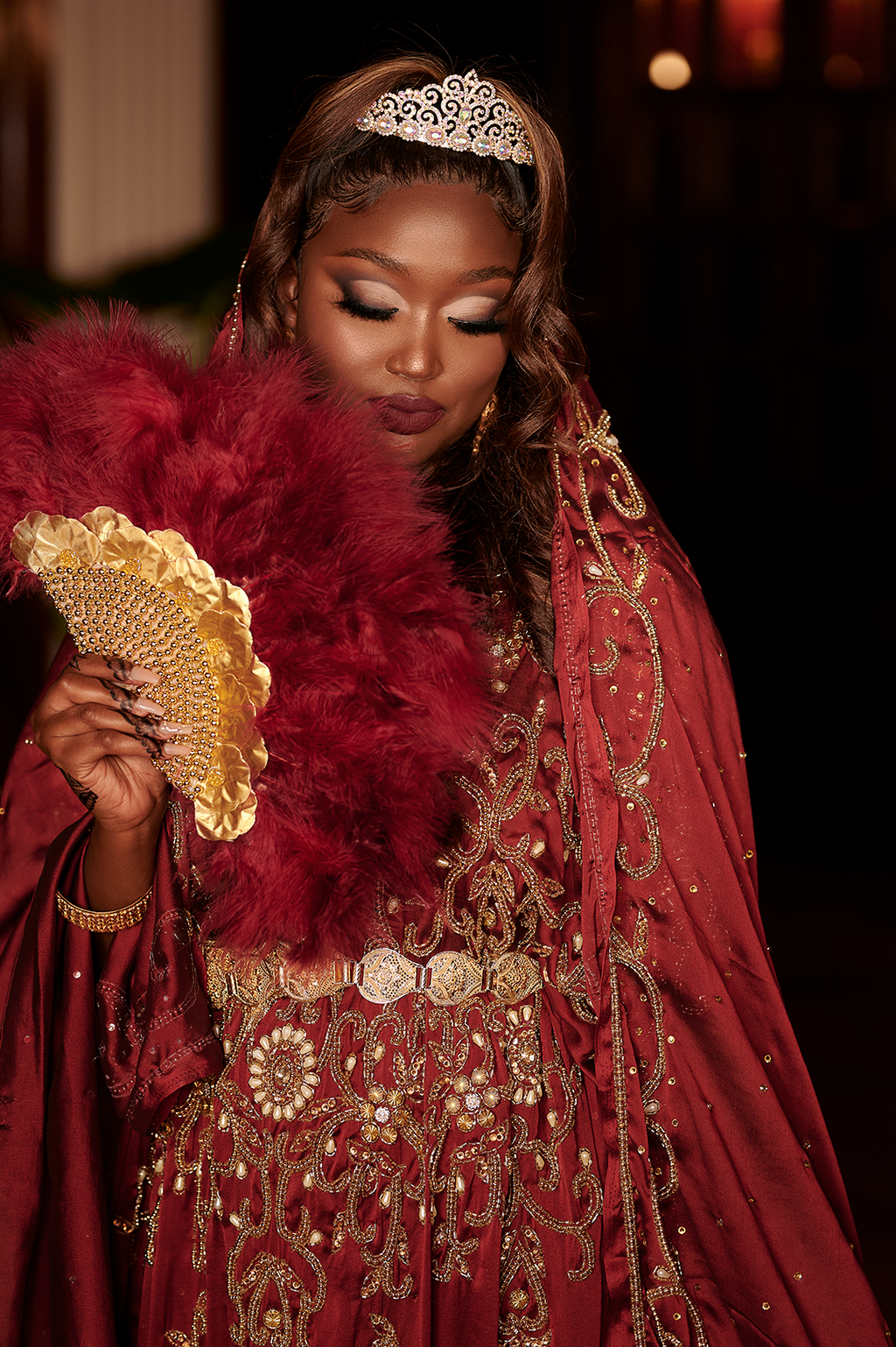 Maroon boqortoyo bridal diraac - Rent