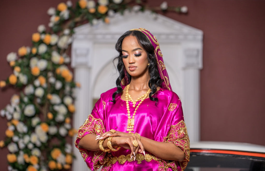 Hot pink bridal diraac - Rent