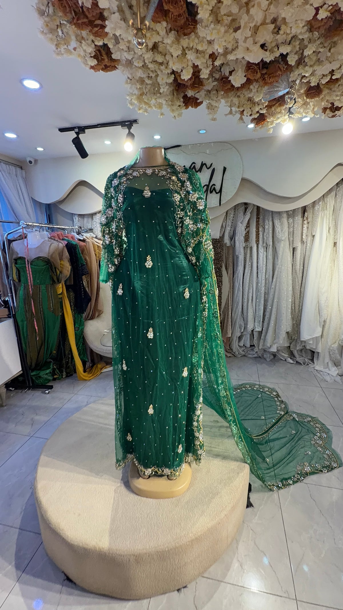 Green bridal diraac- Rent