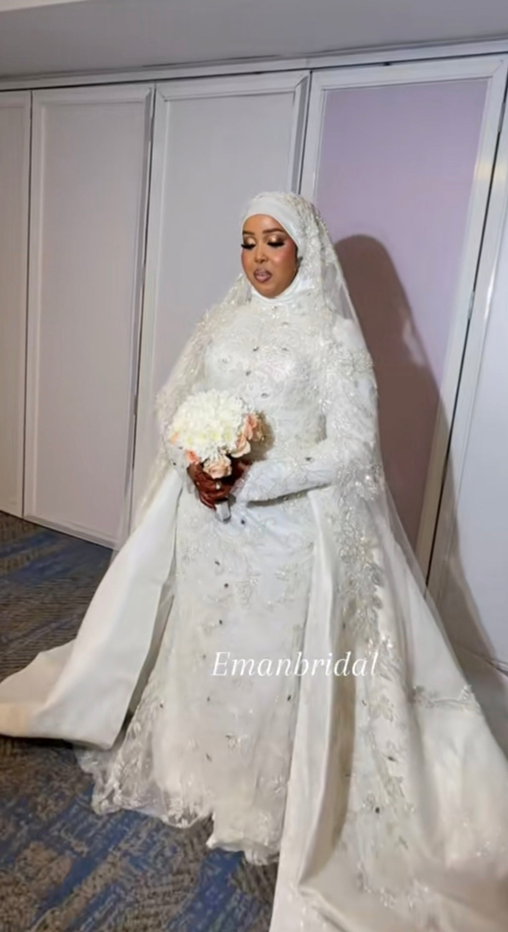 Bridal gown - Rent