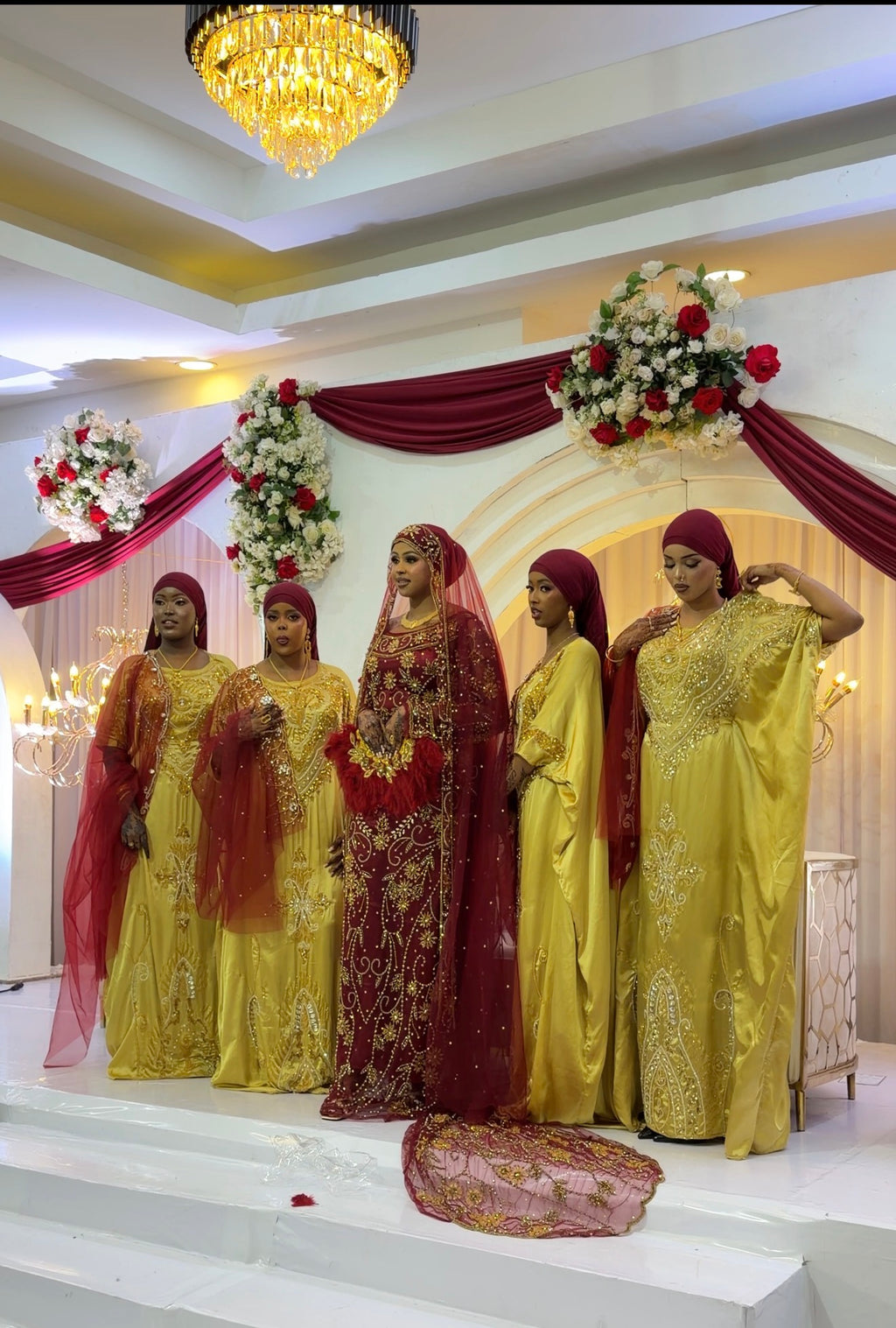 Maroon cayni bridal diraac - Rent