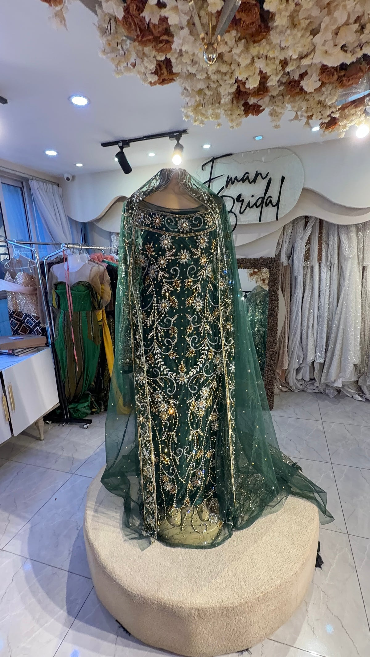 Green bridal diraac- Rent