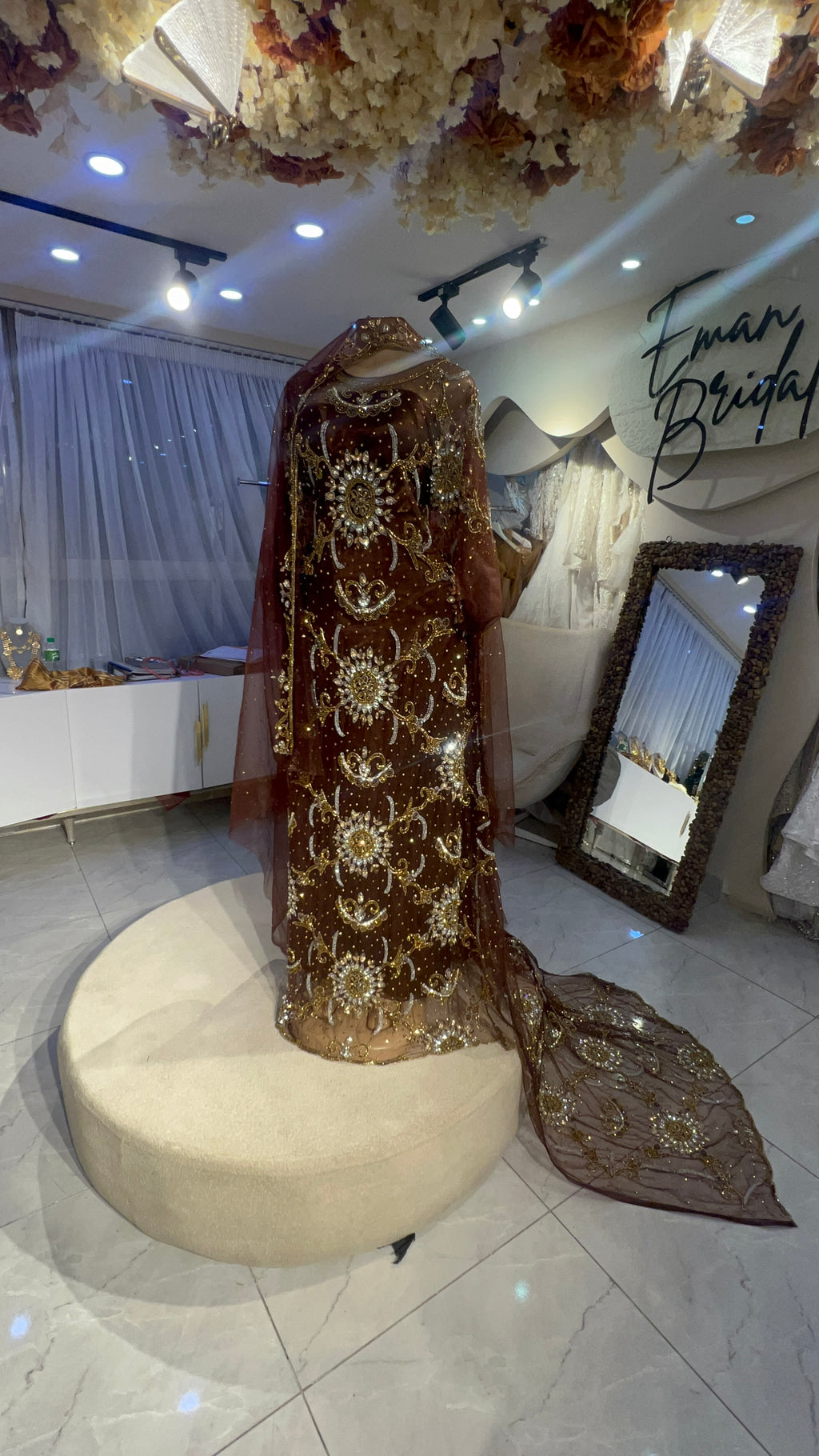 Brown bridal diraac-Rent