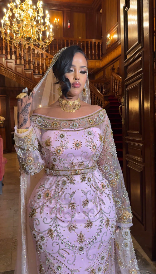 Baby pink cayni bridal diraac - Rent