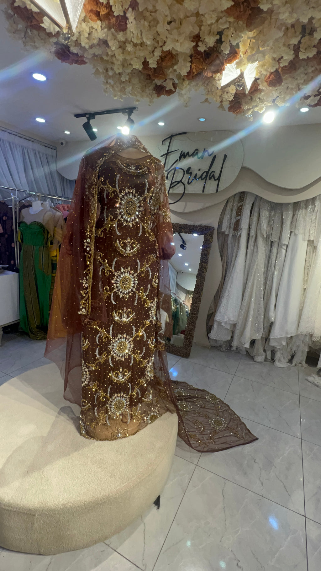 Brown bridal diraac-Rent