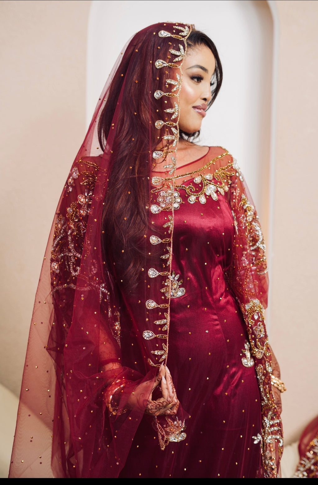 Burgundy Boqortoyo bridal diraac- Rent