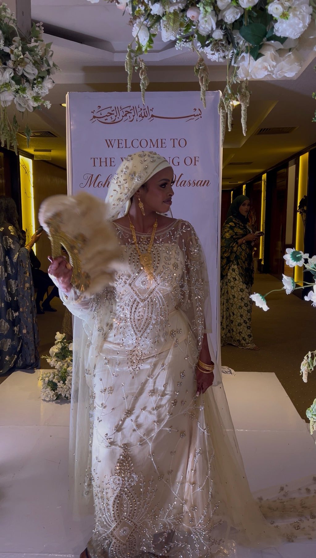Gold shukri bridal diraac - Rent