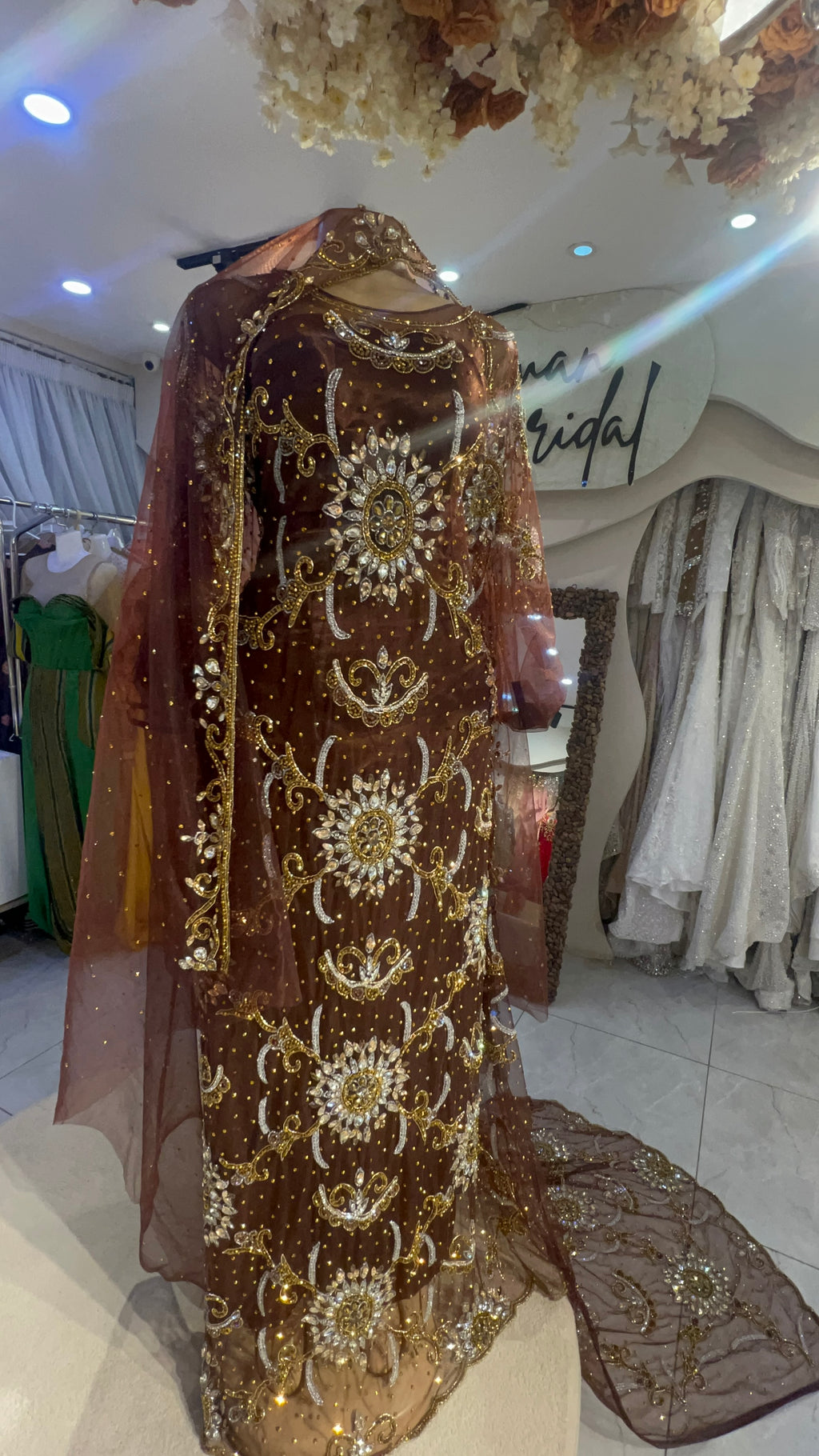 Brown bridal diraac-Rent
