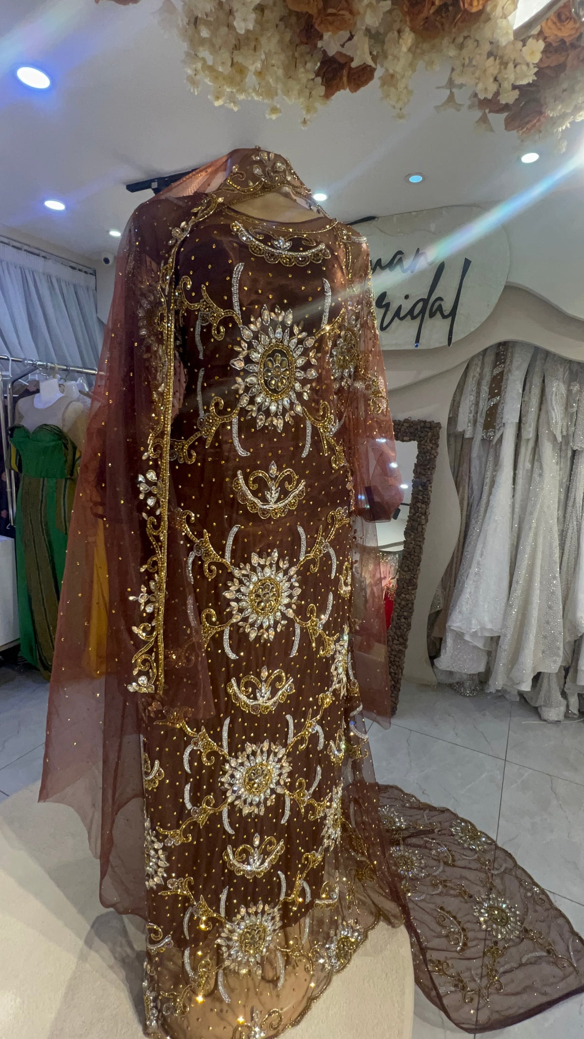 Brown bridal diraac-Rent