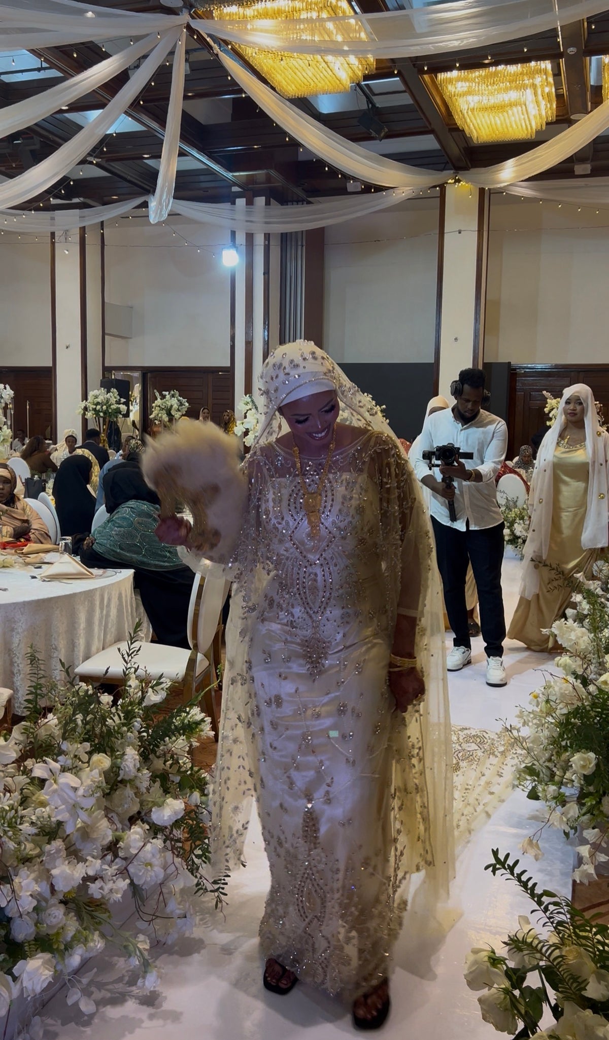 Shukri collection (cream gold )