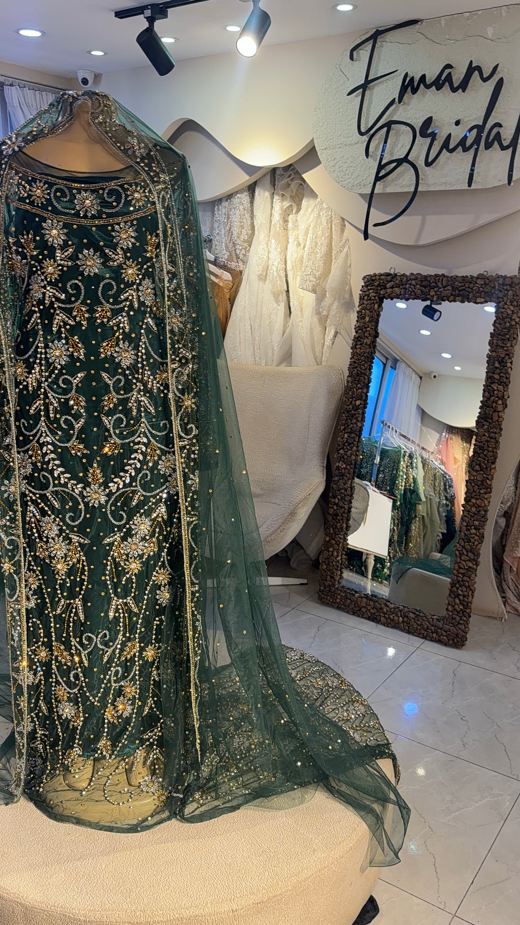 Green bridal diraac- Rent